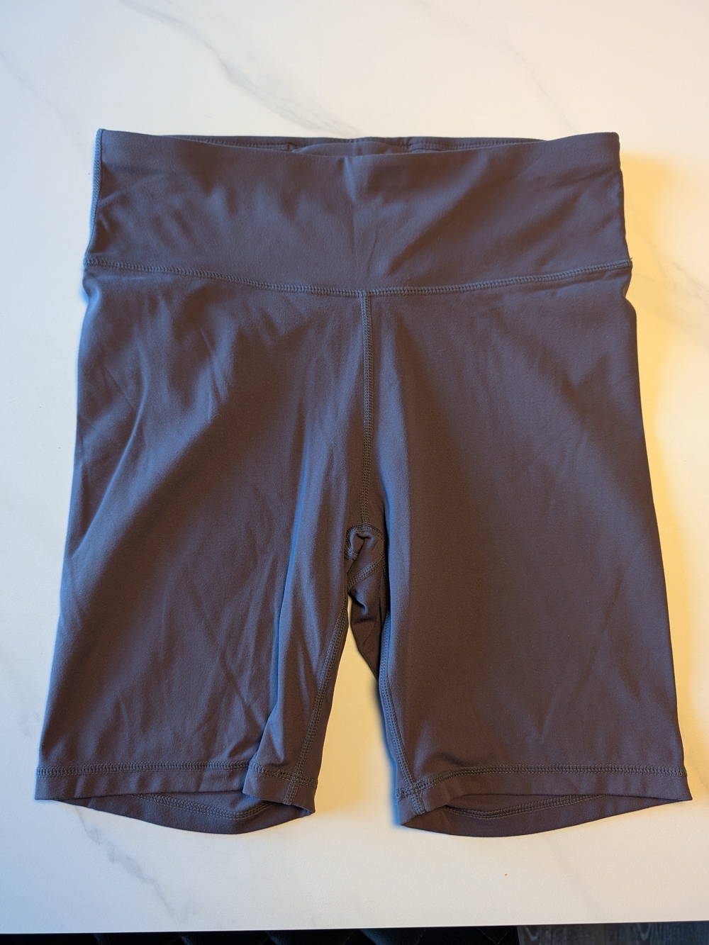High-Waist Women’s Performance Bike Shorts — Gray